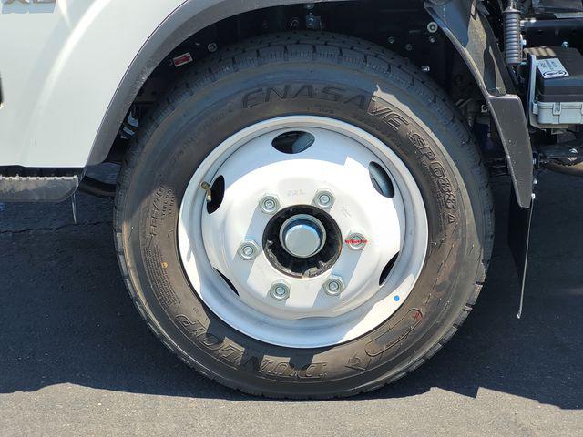 2025 Chevrolet 5500 Base