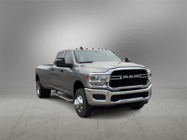 2024 RAM Ram 3500 RAM 3500 TRADESMAN CREW CAB 4X4 8 BOX