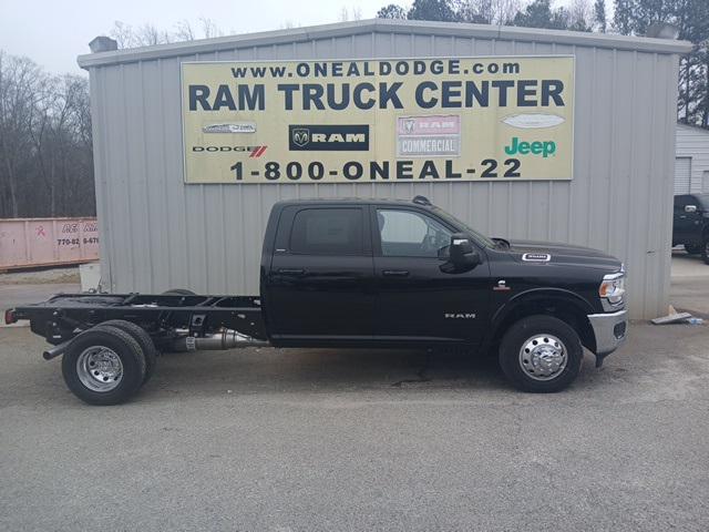 2024 RAM Ram 3500 Chassis Cab RAM 3500 LARAMIE CREW CAB CHASSIS 4X4 60 CA