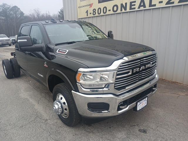 2024 RAM Ram 3500 Chassis Cab RAM 3500 LARAMIE CREW CAB CHASSIS 4X4 60 CA