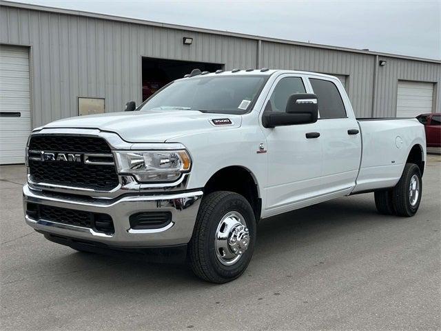 2024 RAM Ram 3500 RAM 3500 TRADESMAN CREW CAB 4X4 8 BOX