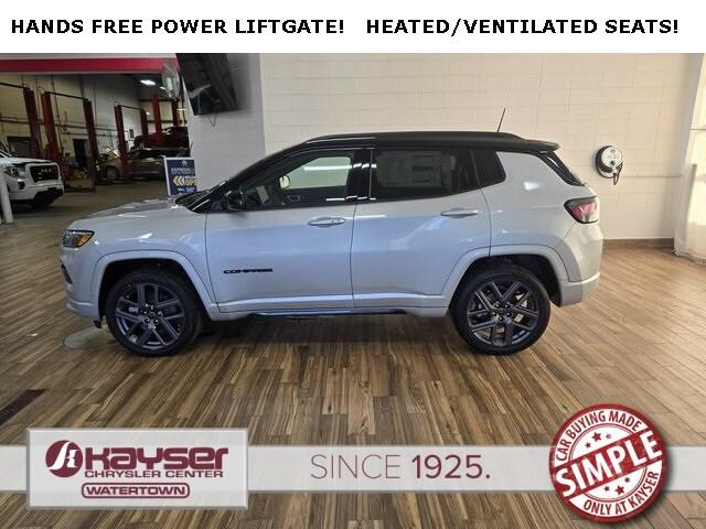 2025 Jeep Compass COMPASS LIMITED 4X4