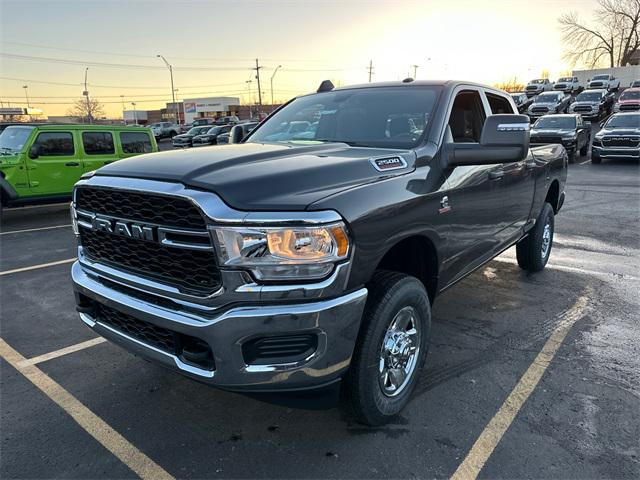 2024 RAM Ram 2500 RAM 2500 TRADESMAN CREW CAB 4X4 64 BOX