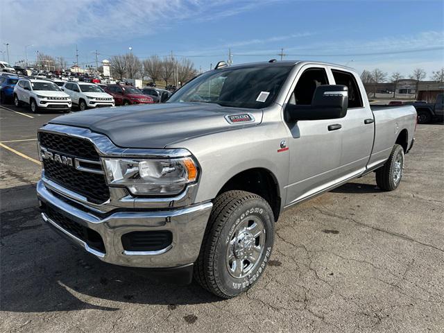 2024 RAM Ram 2500 RAM 2500 TRADESMAN CREW CAB 4X4 8 BOX