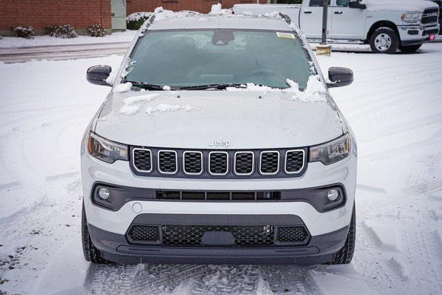 2025 Jeep Compass COMPASS LATITUDE 4X4