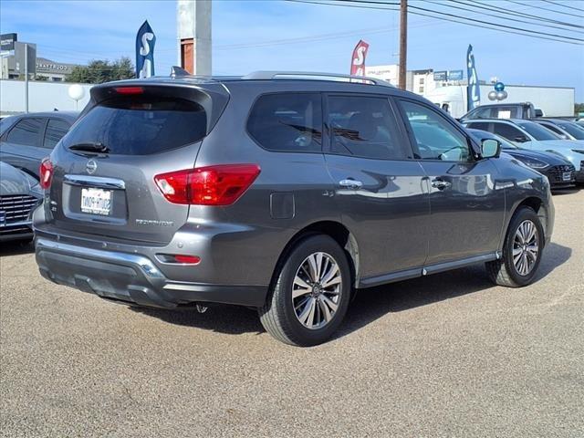 2019 Nissan Pathfinder SL