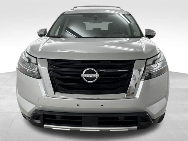 2024 Nissan Pathfinder SL FWD