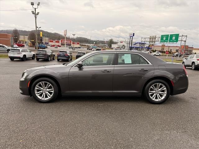 2019 Chrysler 300 Touring