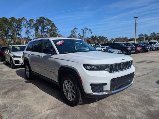 2023 Jeep Grand Cherokee L Laredo 4x2