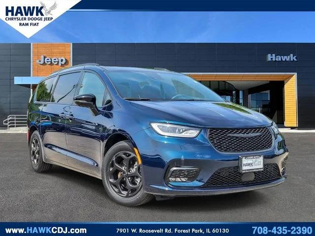 2024 Chrysler Pacifica Hybrid Premium S Appearance Pkg for sale in Forest Park, IL
