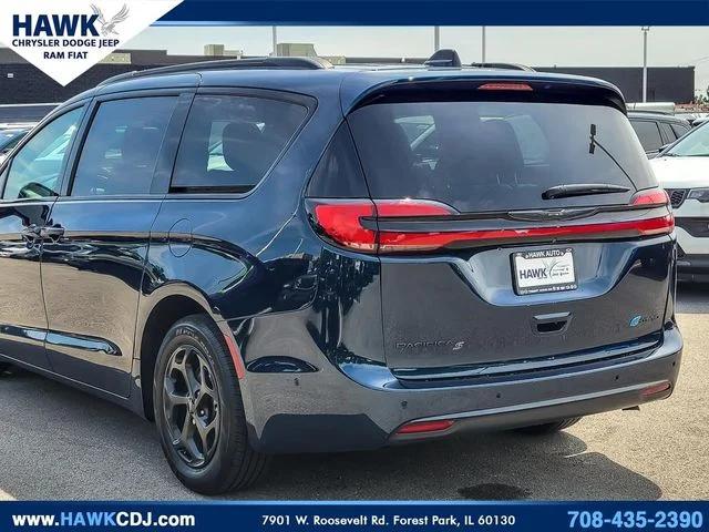 2024 Chrysler Pacifica Hybrid Premium S Appearance Pkg