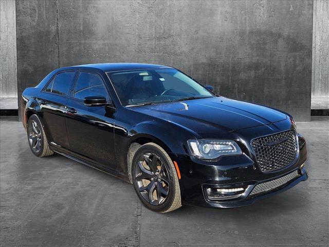 2022 Chrysler 300 Touring L