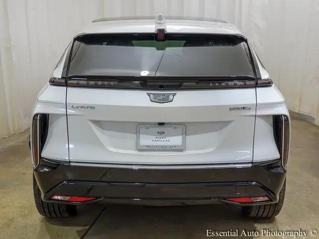 2025 Cadillac iQ Luxury 2 RWD