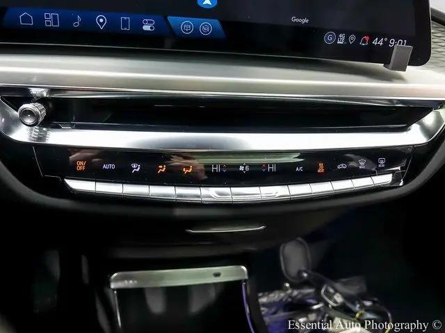 2025 Cadillac iQ Luxury 2 RWD