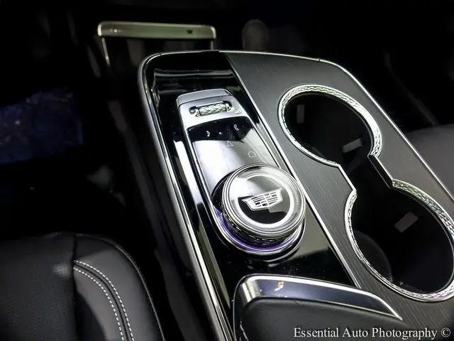 2025 Cadillac iQ Luxury 2 RWD