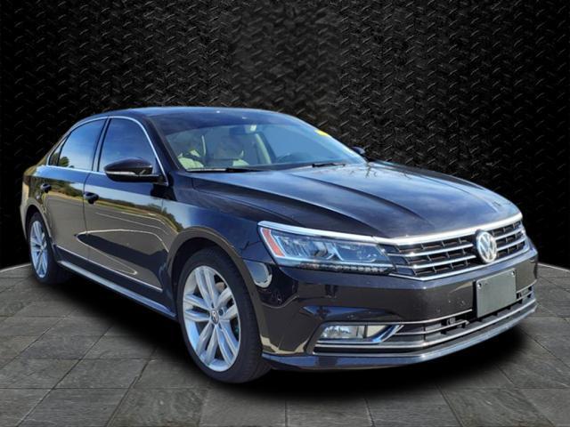 2018 Volkswagen Passat 2.0T SEL Premium