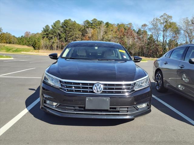 2018 Volkswagen Passat 2.0T SEL Premium