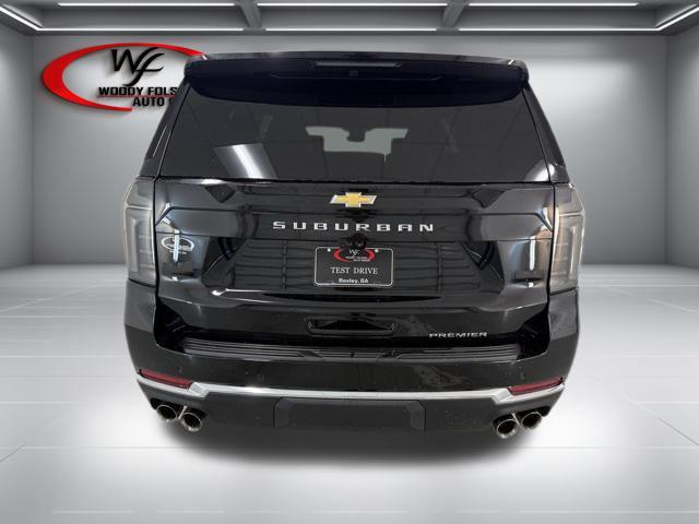 2025 Chevrolet Suburban 4WD Premier