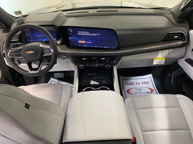 2025 Chevrolet Suburban 4WD Premier