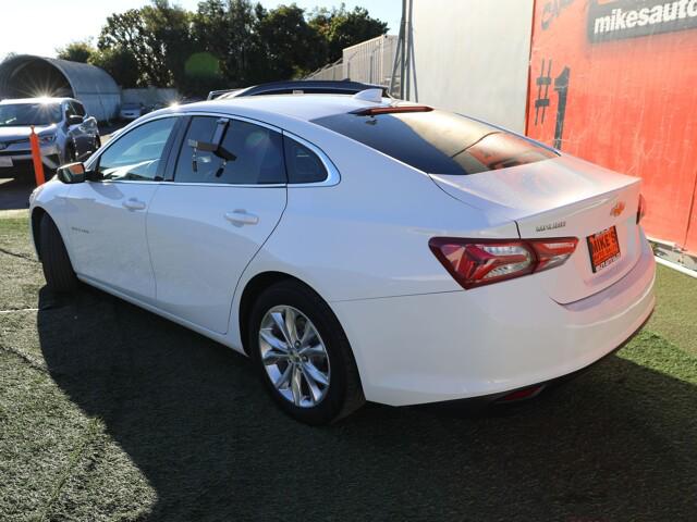2022 Chevrolet Malibu FWD LT