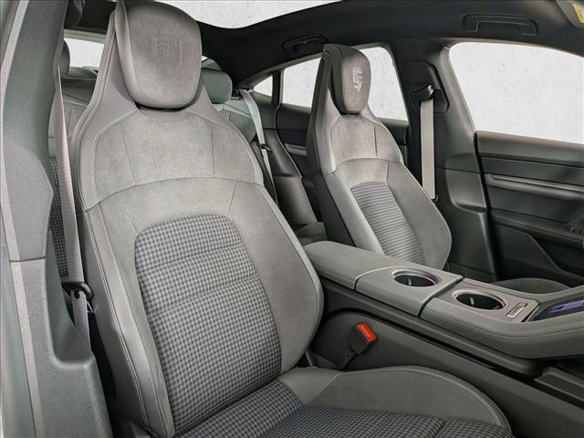 2025 Porsche Taycan 4S