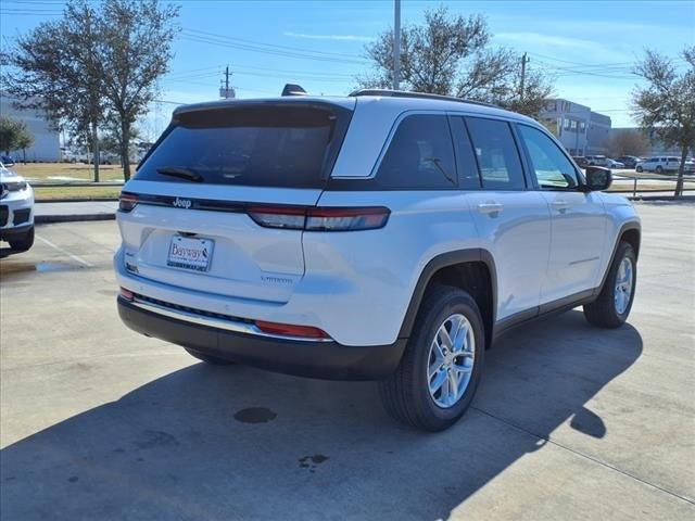 2025 Jeep Grand Cherokee GRAND CHEROKEE LAREDO X 4X4