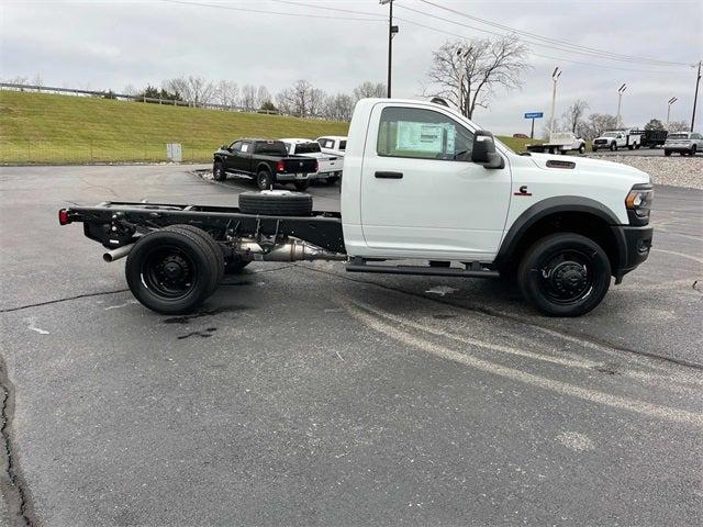2024 RAM Ram 5500 Chassis Cab RAM 5500 TRADESMAN CHASSIS REGULAR CAB 4X4 60 CA