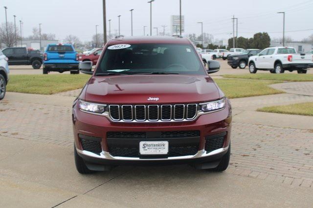 2025 Jeep Grand Cherokee GRAND CHEROKEE L LAREDO X 4X4