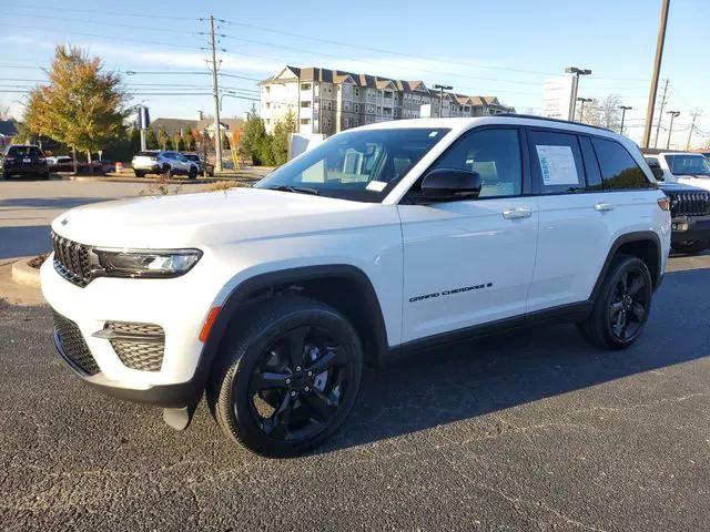 2024 Jeep Grand Cherokee Altitude X 4x2