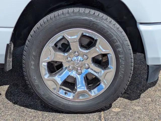 2021 Ram 1500 Big Horn Crew Cab 4x4 5'7" Box