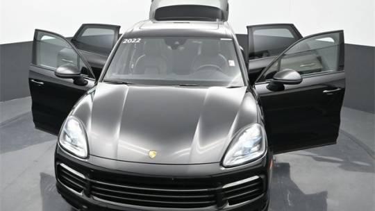 2022 Porsche Cayenne Platinum Edition