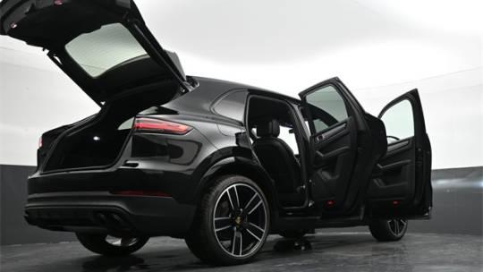 2022 Porsche Cayenne Platinum Edition