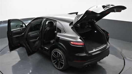 2022 Porsche Cayenne Platinum Edition
