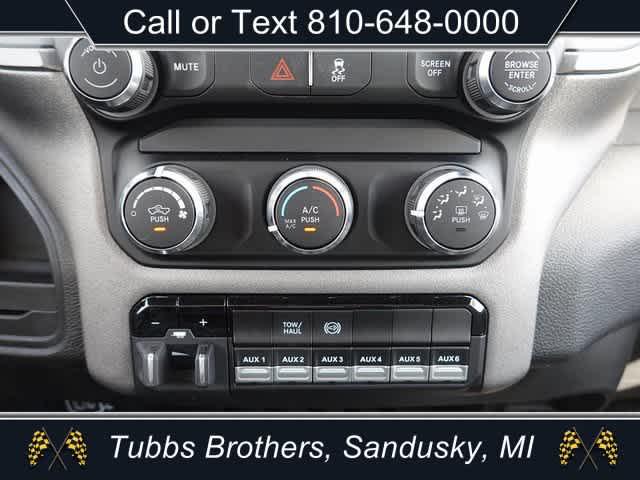 2024 RAM Ram 3500 Chassis Cab RAM 3500 TRADESMAN CHASSIS REGULAR CAB 4X4 84 CA 2024 RAM Ram 3500 Chassis Cab RAM 3500 TRADESMAN CHASSIS REGULAR CAB 4X4 84 CA