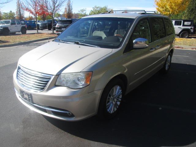 2014 Chrysler Town and Country Limited