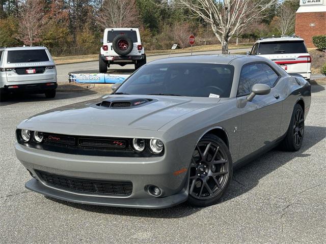 2017 Dodge Challenger 392 Hemi Scat Pack Shaker