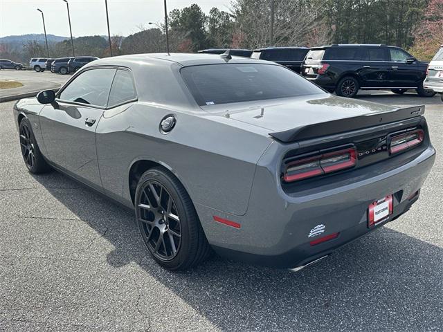 2017 Dodge Challenger 392 Hemi Scat Pack Shaker