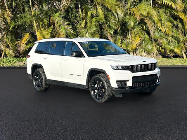 2023 Jeep Grand Cherokee L Altitude 4x4