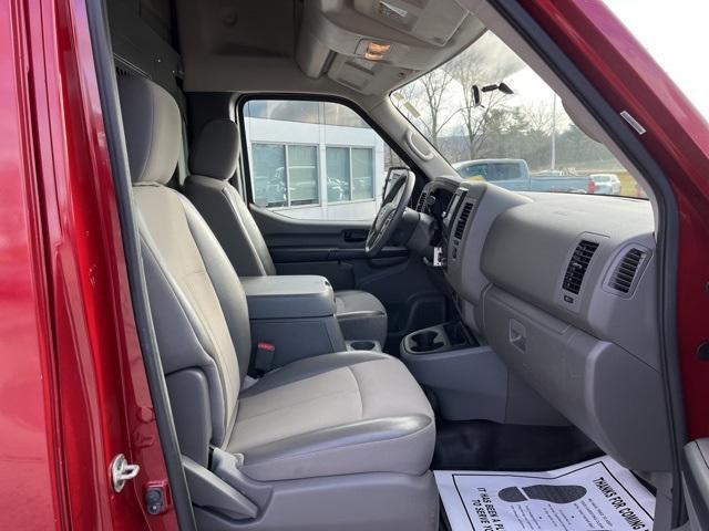 2021 Nissan 2500 SV High Roof V8