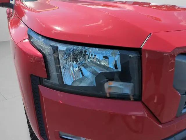 2022 Nissan Frontier Crew Cab SV 4x4