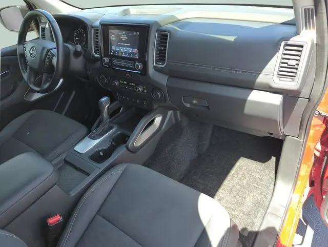 2022 Nissan Frontier Crew Cab SV 4x4