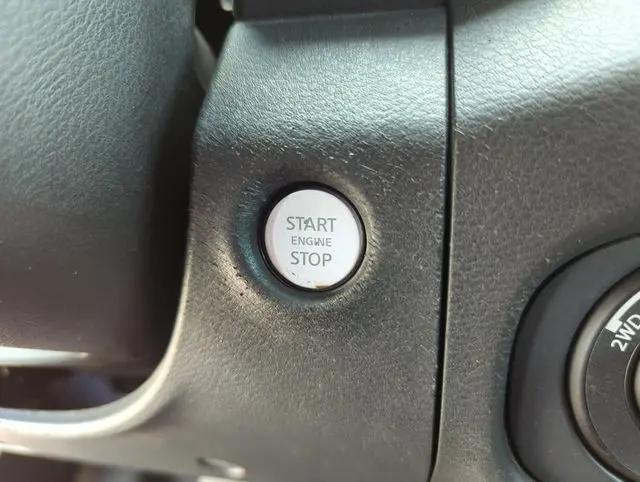 2022 Nissan Frontier Crew Cab SV 4x4