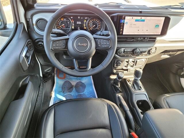 2025 Jeep Wrangler 4-Door Summit 4x4