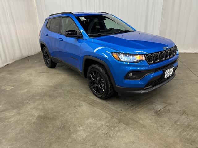 2025 Jeep Compass COMPASS LATITUDE 4X4