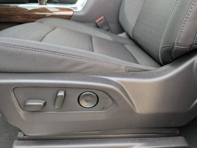 2025 GMC Sierra 1500 4WD Crew Cab Short Box Elevation with 3SB