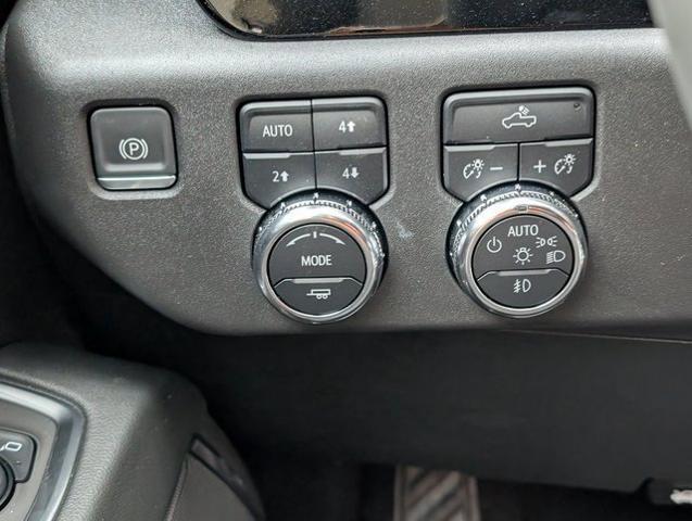 2025 GMC Sierra 1500 4WD Crew Cab Short Box Elevation with 3SB