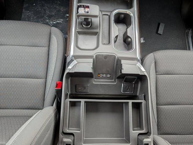 2025 GMC Sierra 1500 4WD Crew Cab Short Box Elevation with 3SB