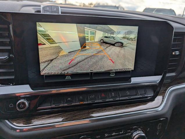 2025 GMC Sierra 1500 4WD Crew Cab Short Box Elevation with 3SB