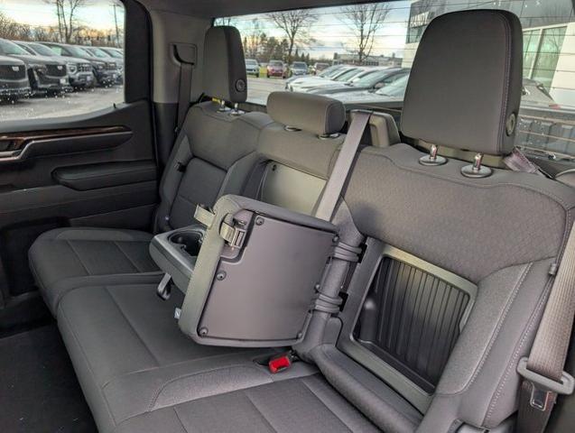 2025 GMC Sierra 1500 4WD Crew Cab Short Box Elevation with 3SB