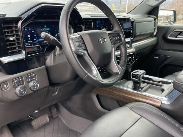 2024 Chevrolet Silverado 1500 4WD Crew Cab Short Bed RST